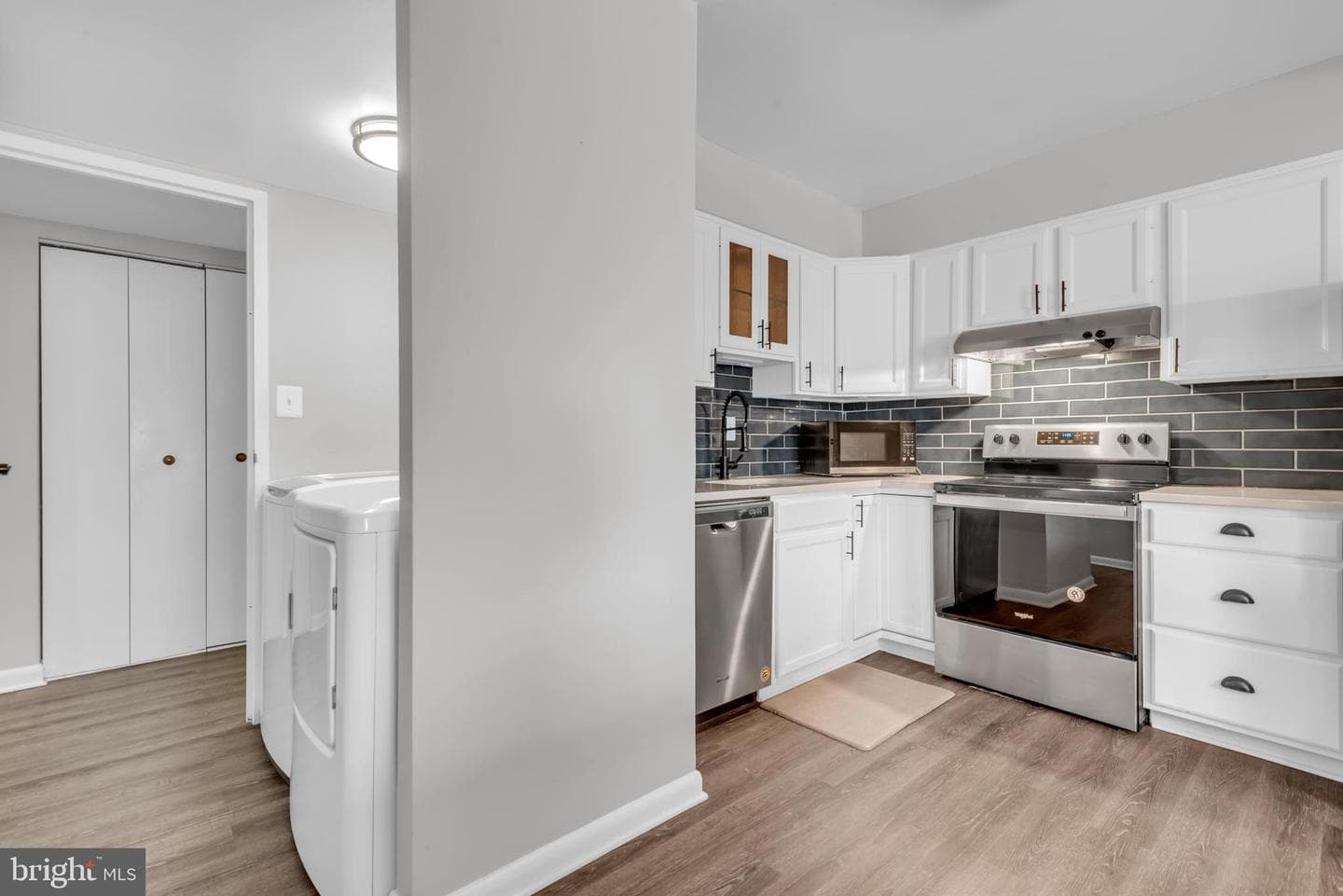 6916 Hanover Parkway #100 photo 14