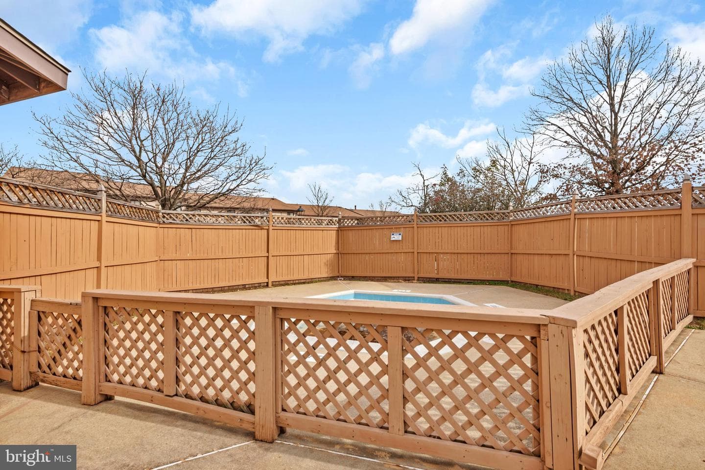 6916 Hanover Parkway #100 photo 33