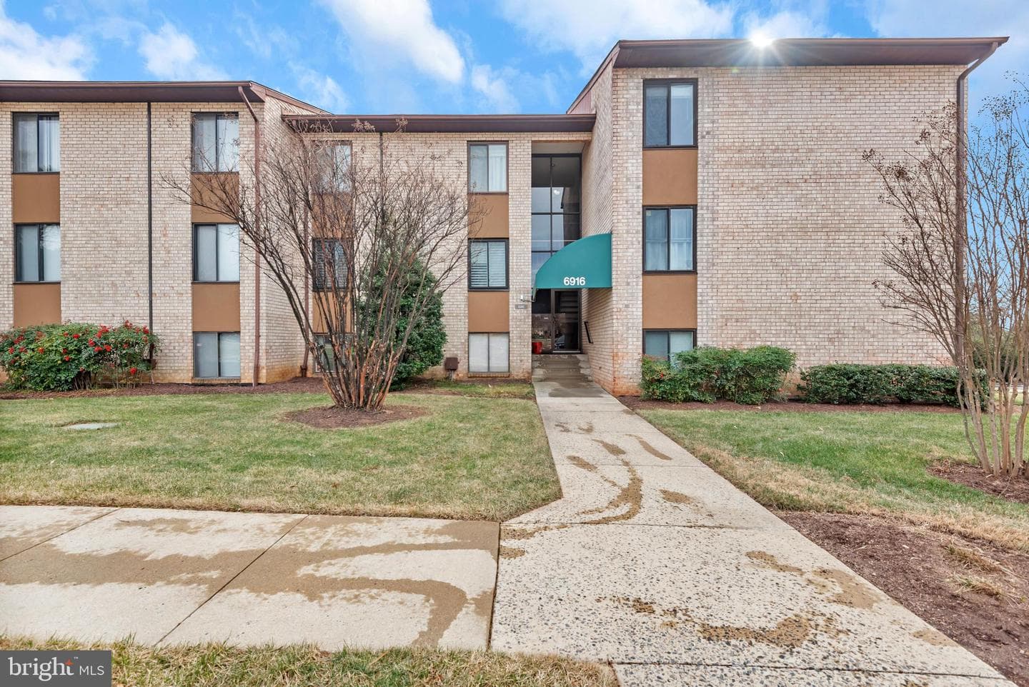 6916 Hanover Parkway #100 photo 46