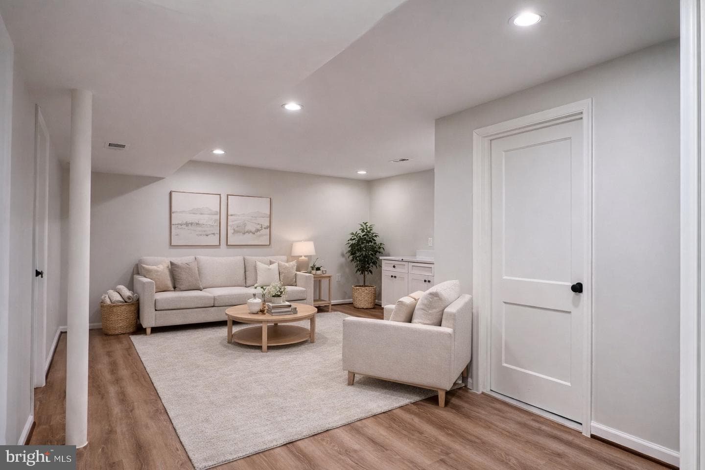 2503 Easton Street photo 21