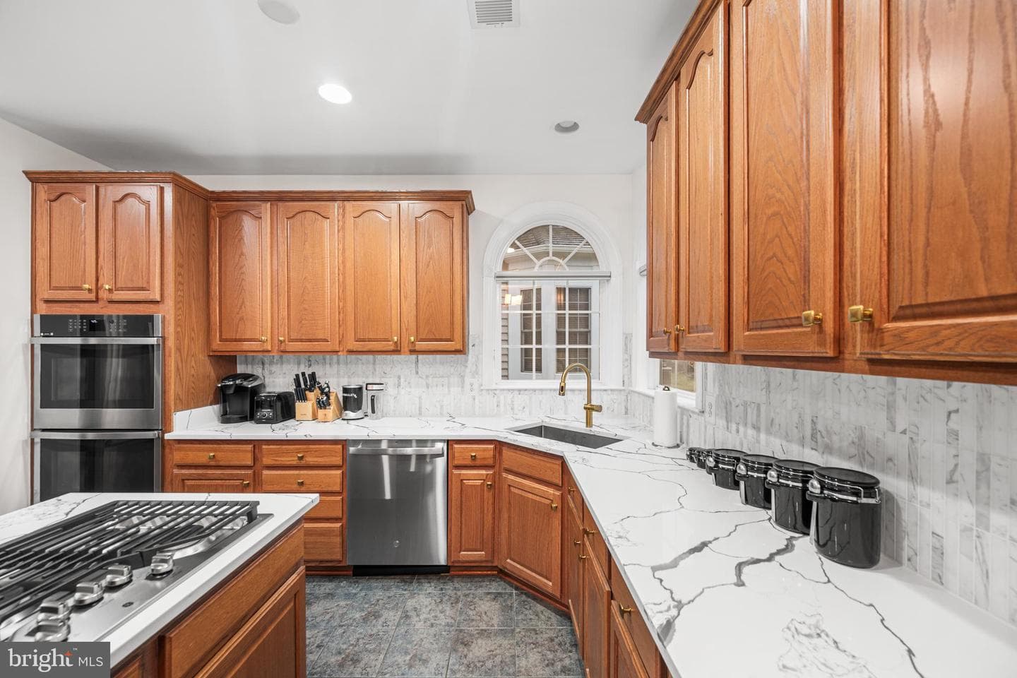 504 Ashaway Lane photo 9