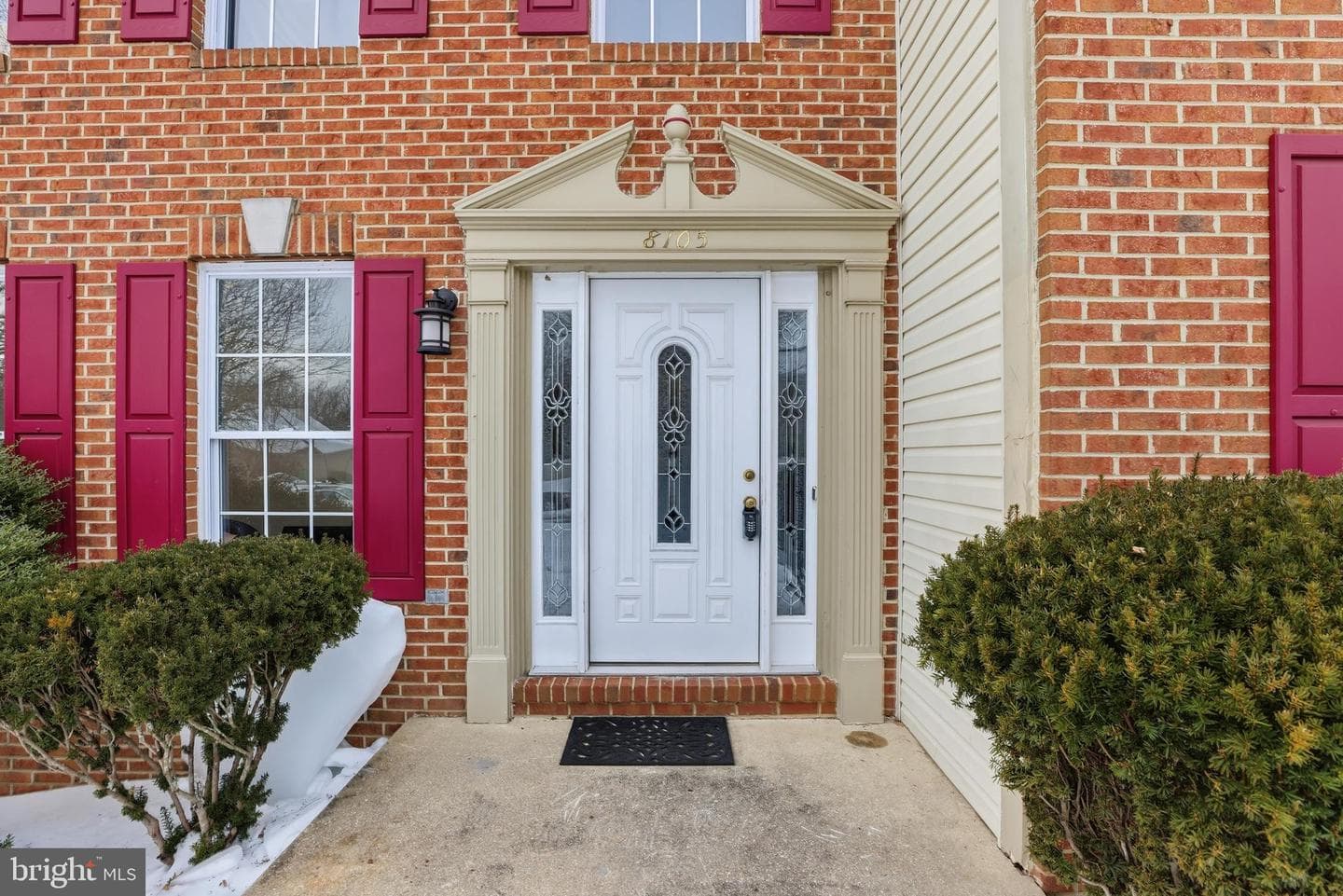 8105 Birdsong Drive photo 3