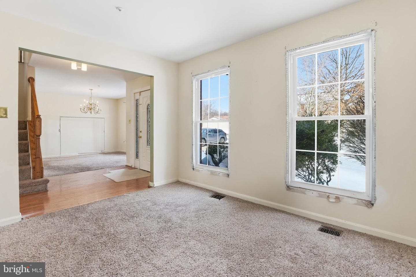 8105 Birdsong Drive photo 7