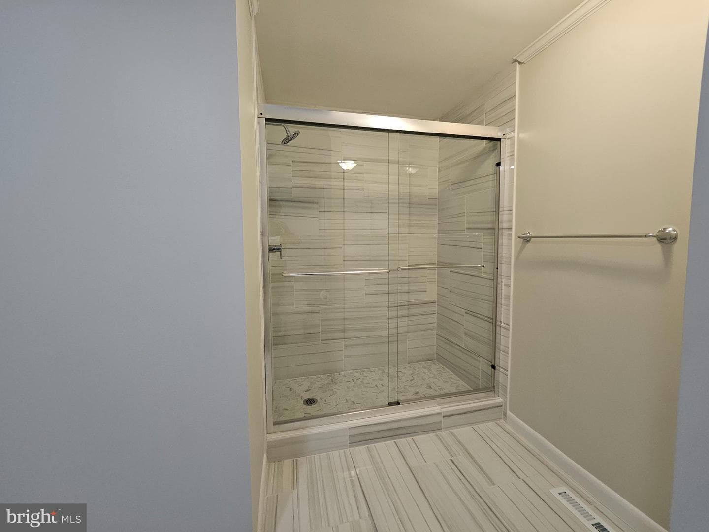 5901 Harrison Avenue photo 11