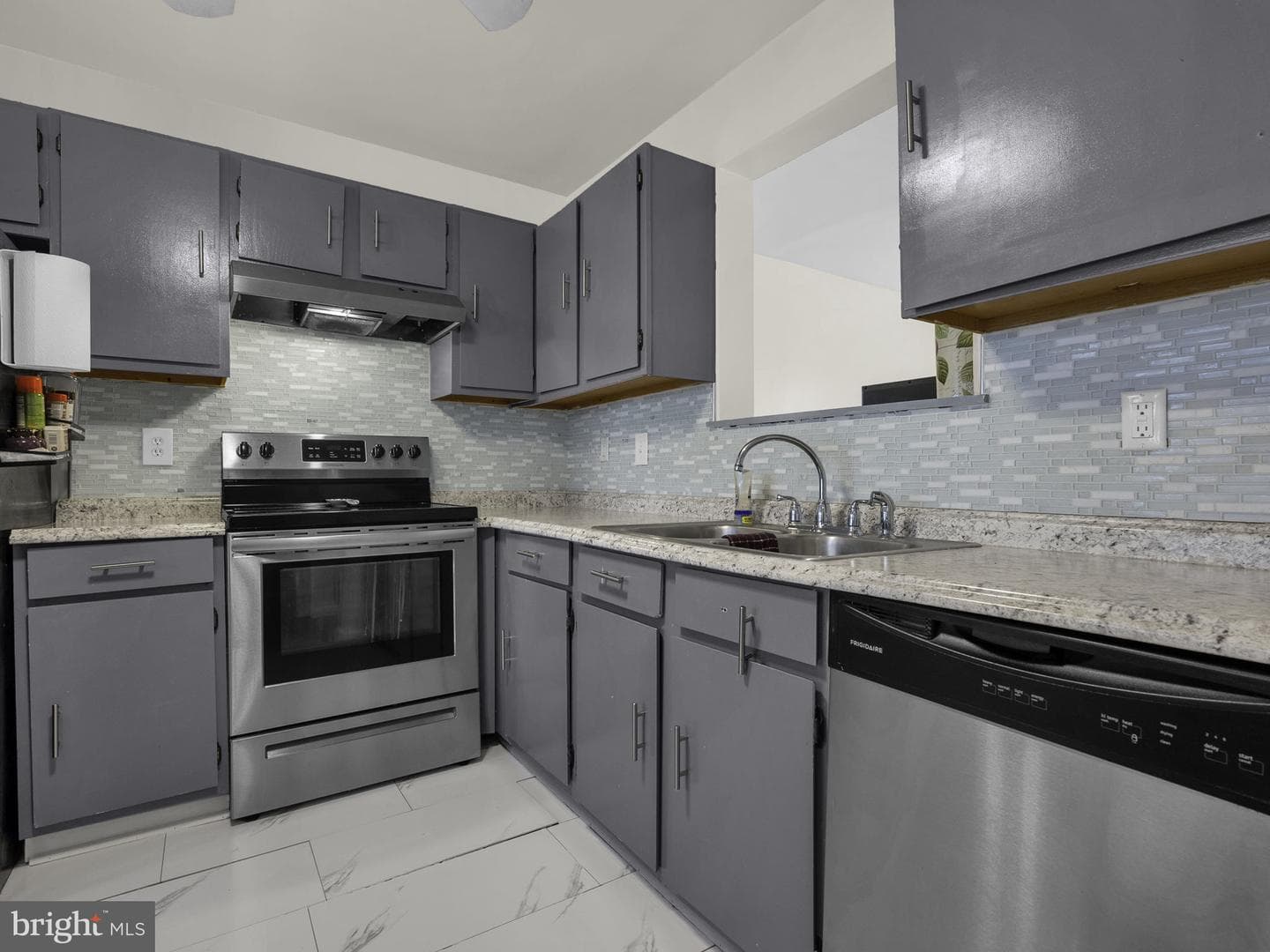 5859 Hil Mar Drive photo 3
