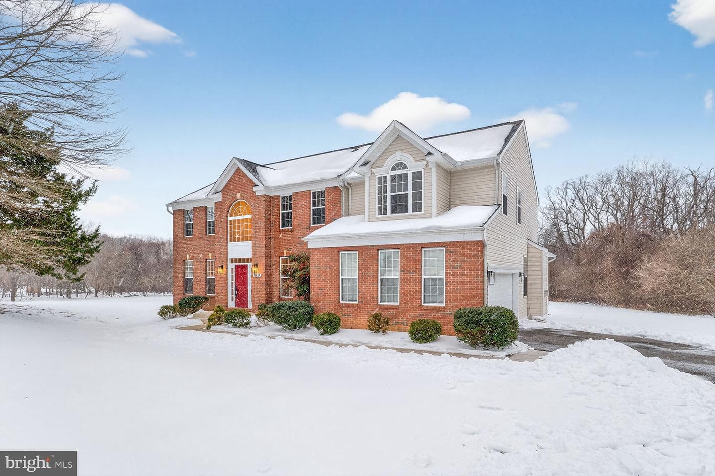 15621 Jamies Way photo 1
