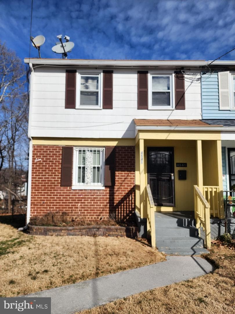 4541 Akron Street photo 1