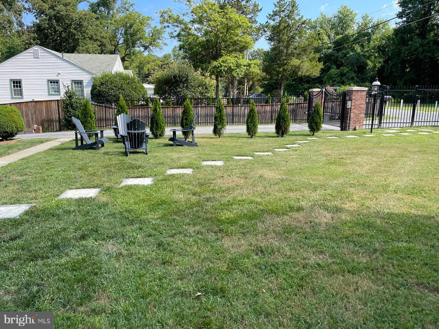 8801 Christina Lane photo 4