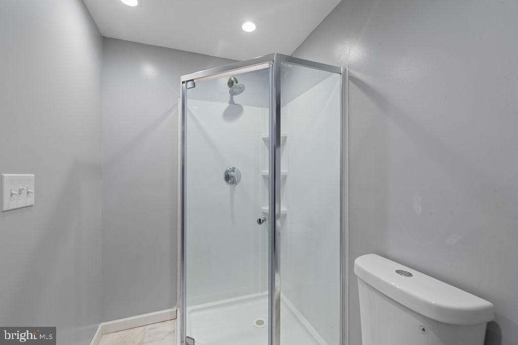 8003 Allentown Road photo 31