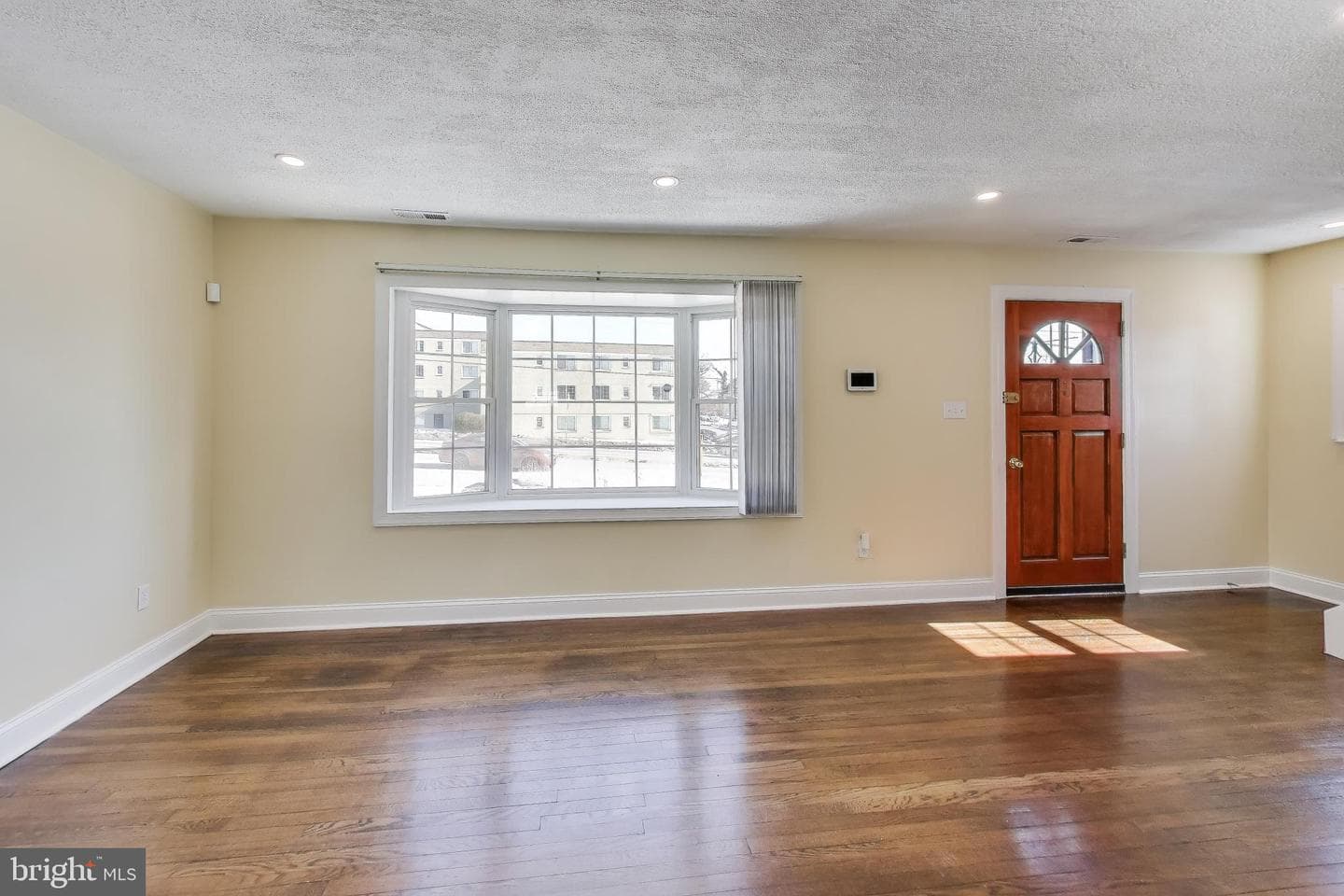 6904 Riggs Road photo 2