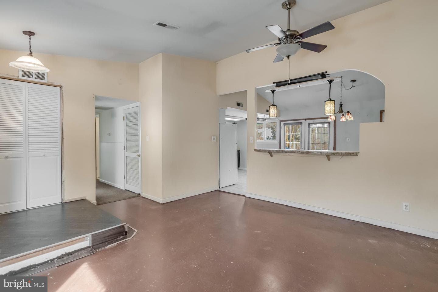 15700 Perkins Lane photo 11
