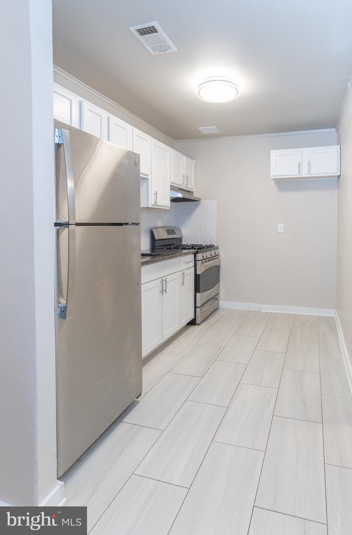 7700 Greenleaf Road photo 8