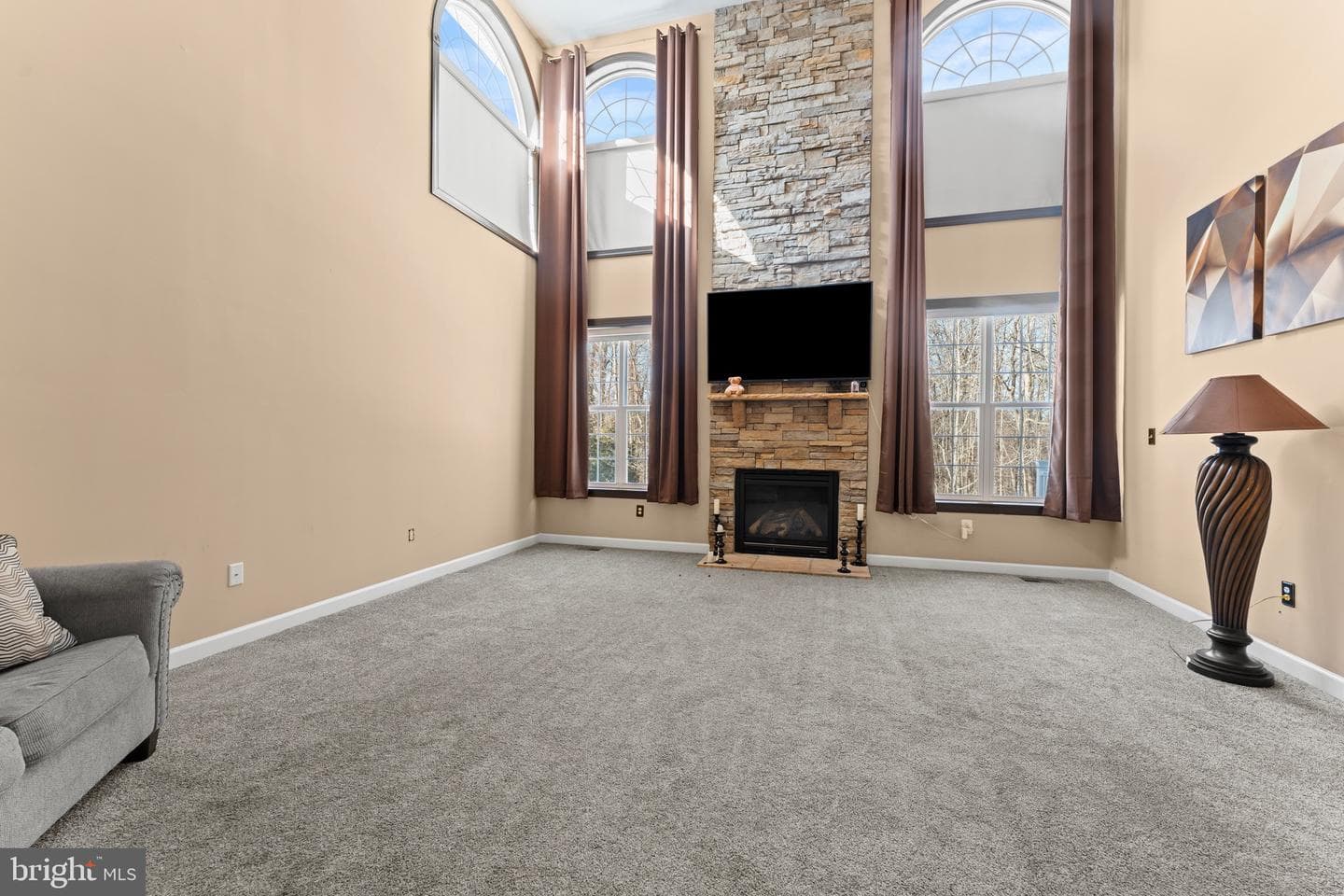 321 Radiant Court photo 34