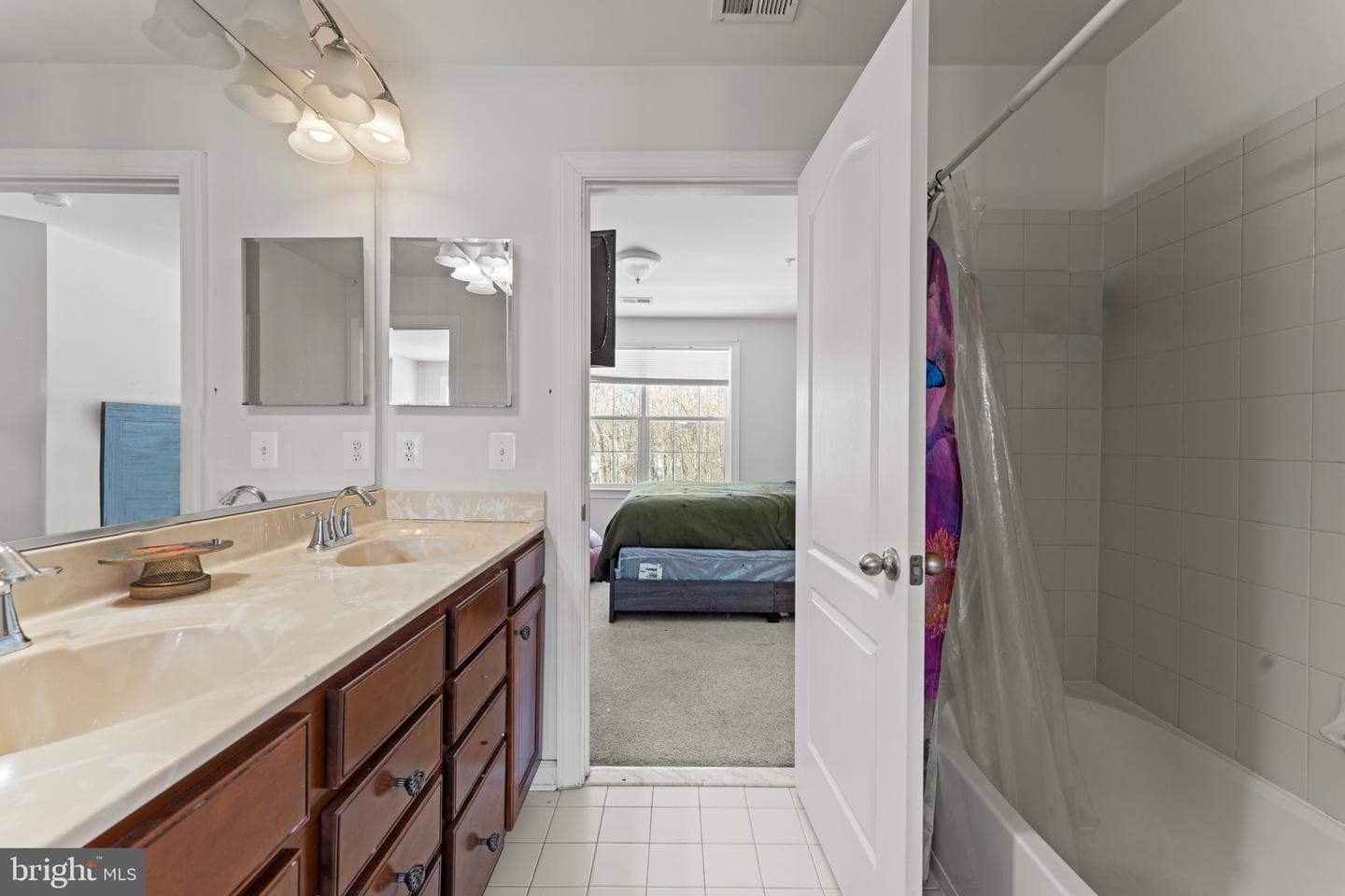321 Radiant Court photo 41