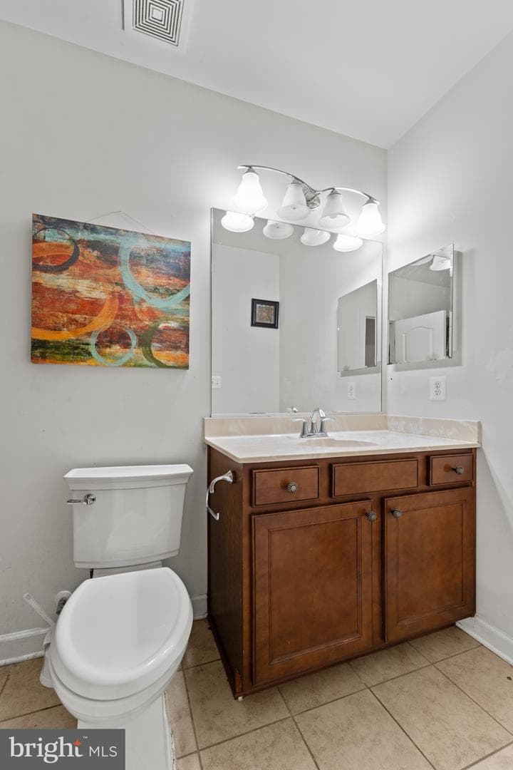 321 Radiant Court photo 63
