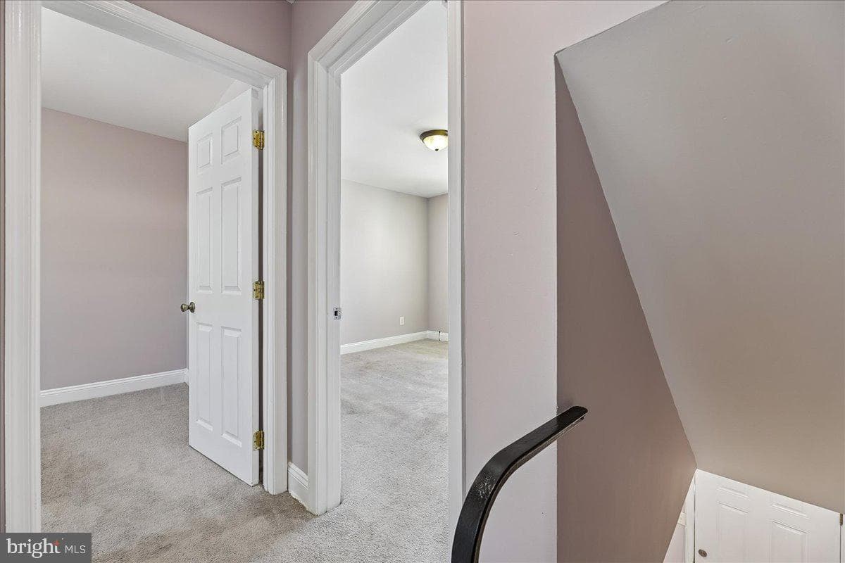 2551 Colebrooke Drive photo 10