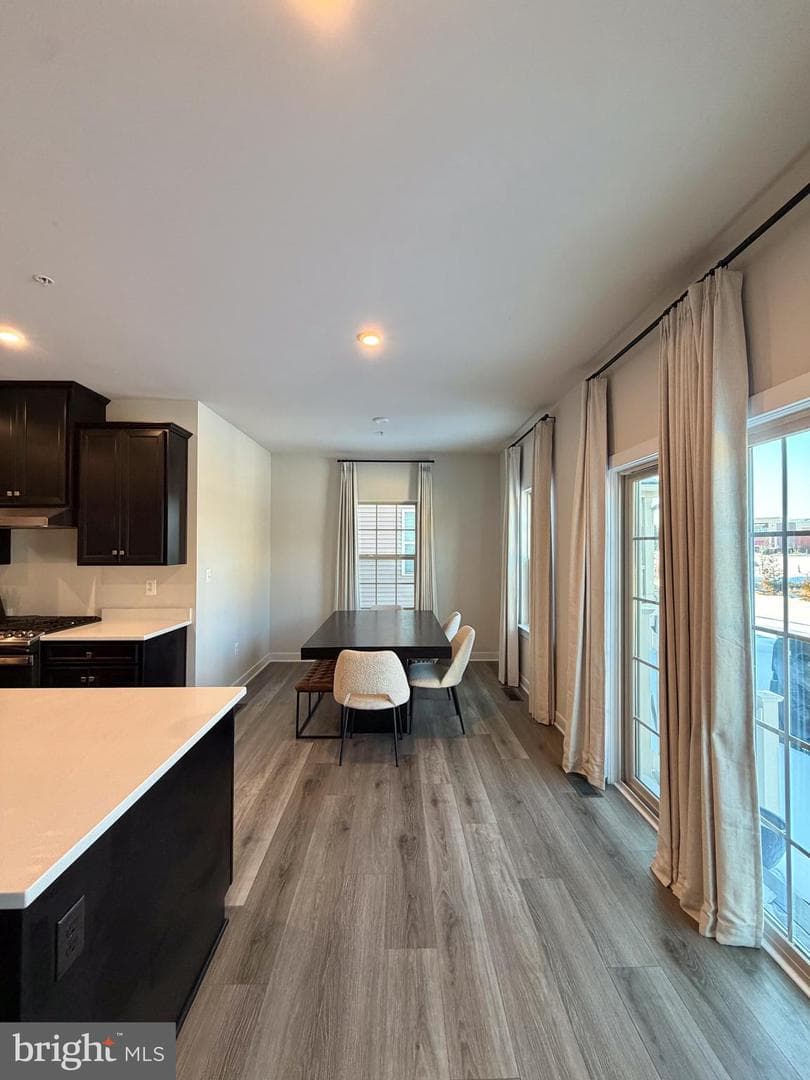 14705 Ring House photo 4
