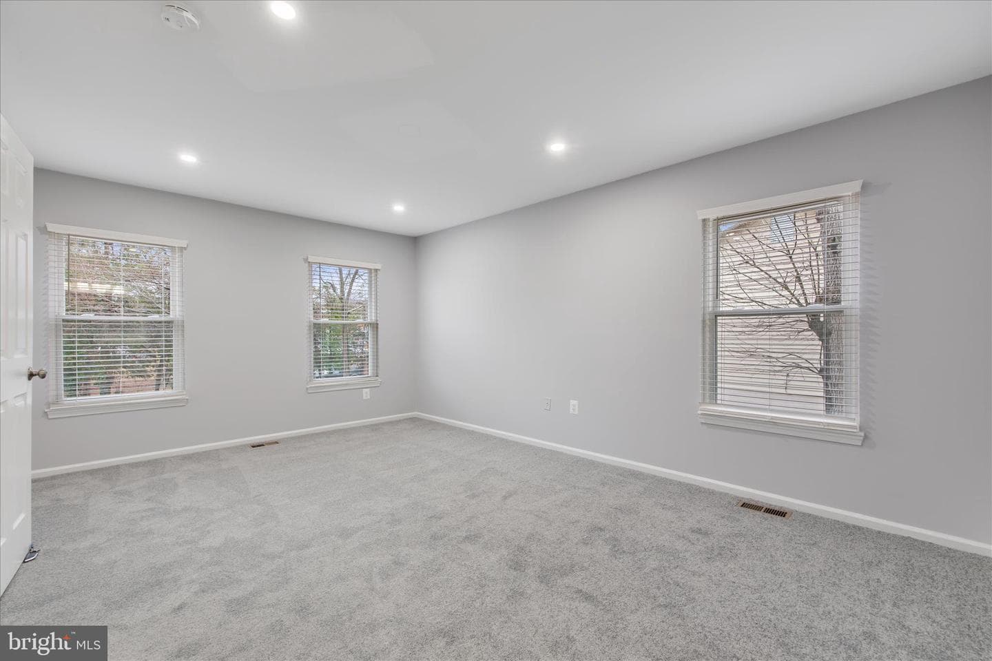 7408 Milligan Lane photo 25