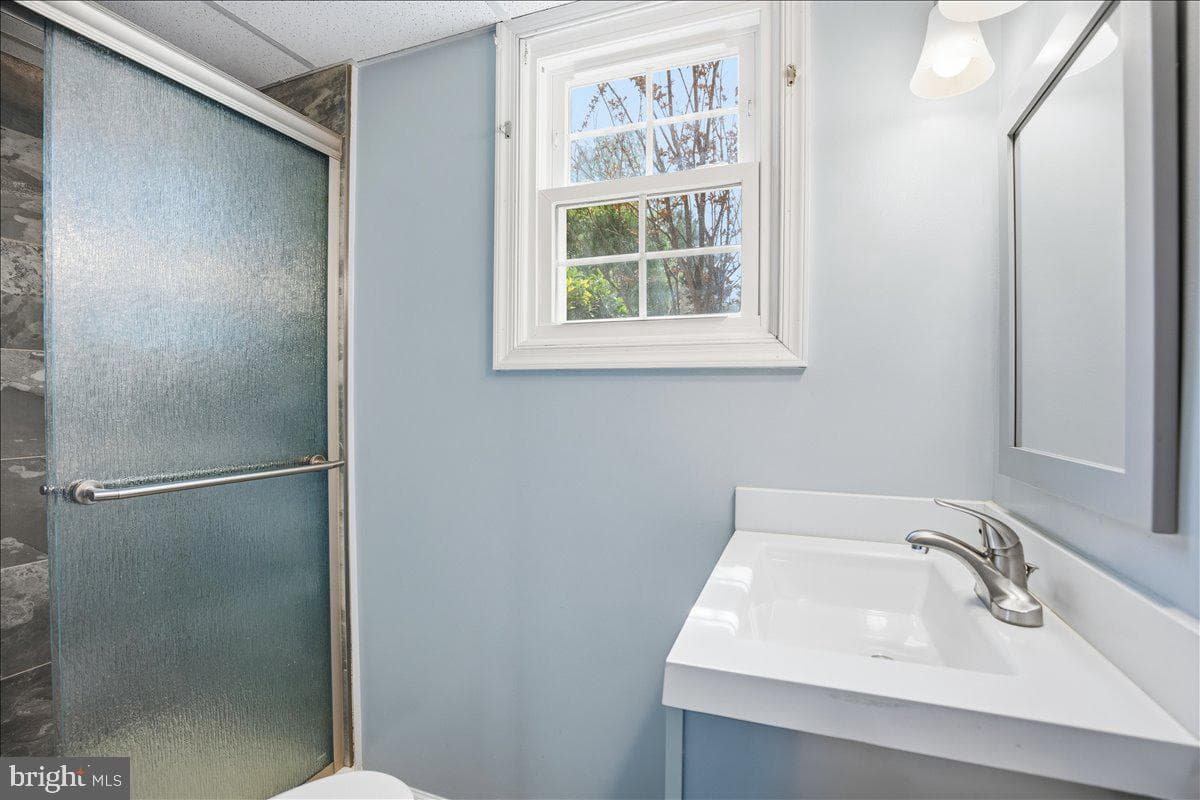 10708 Tyrone Drive photo 34