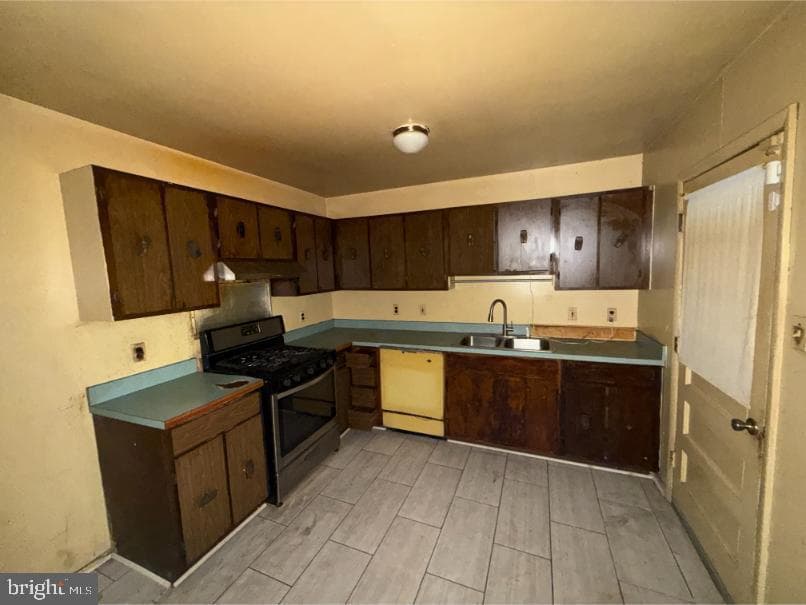 1201 Gondar Avenue photo 4
