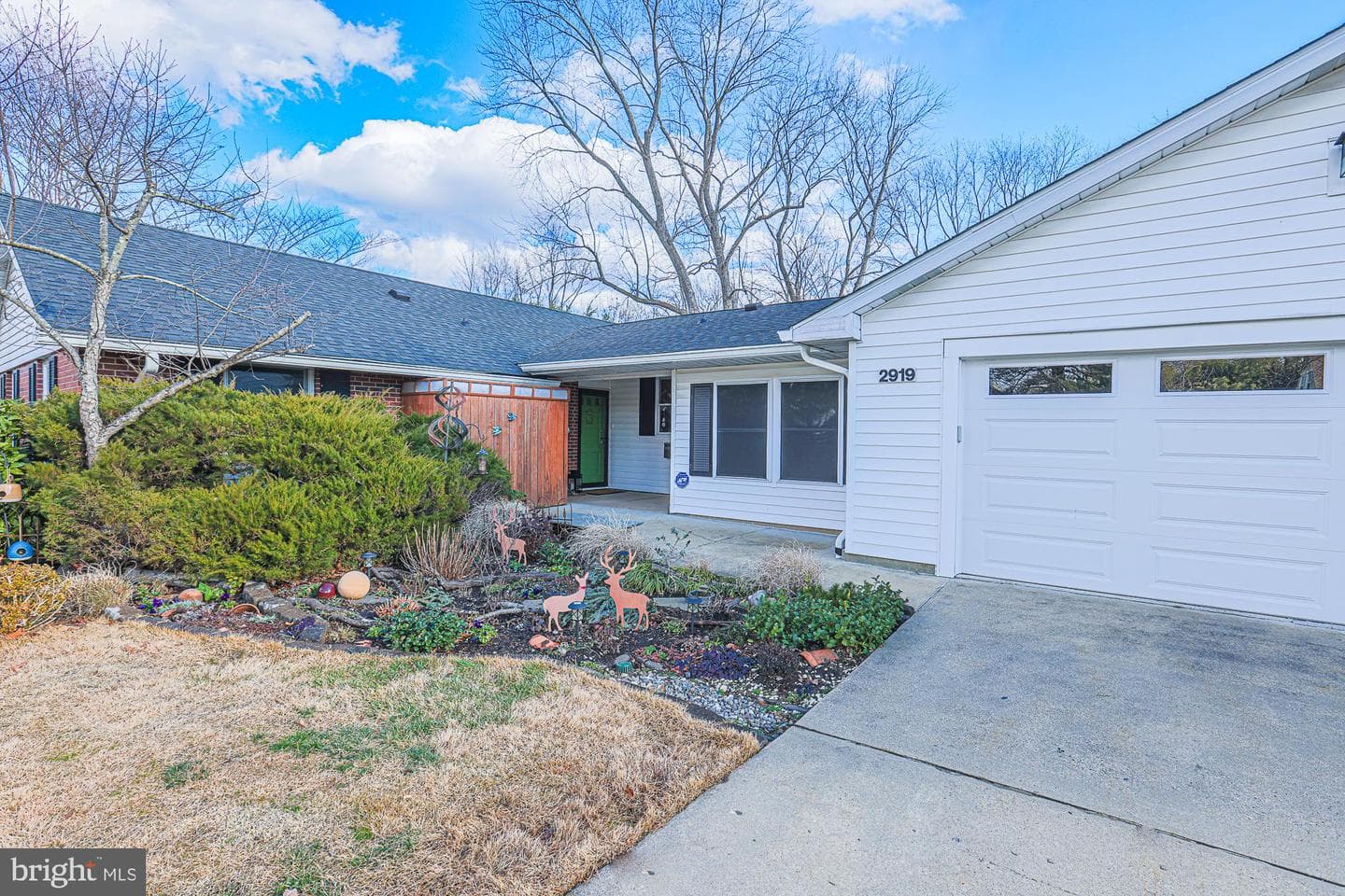 2919 Stonybrook Drive photo 2