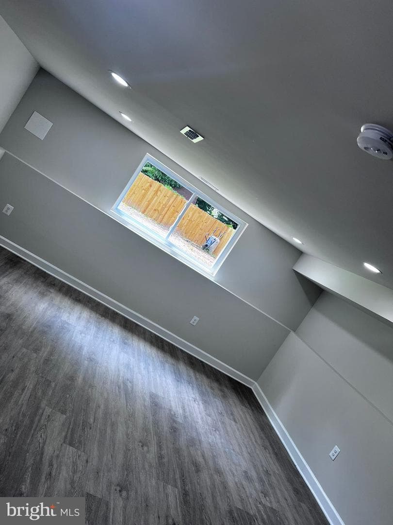 708 59th Avenue photo 21
