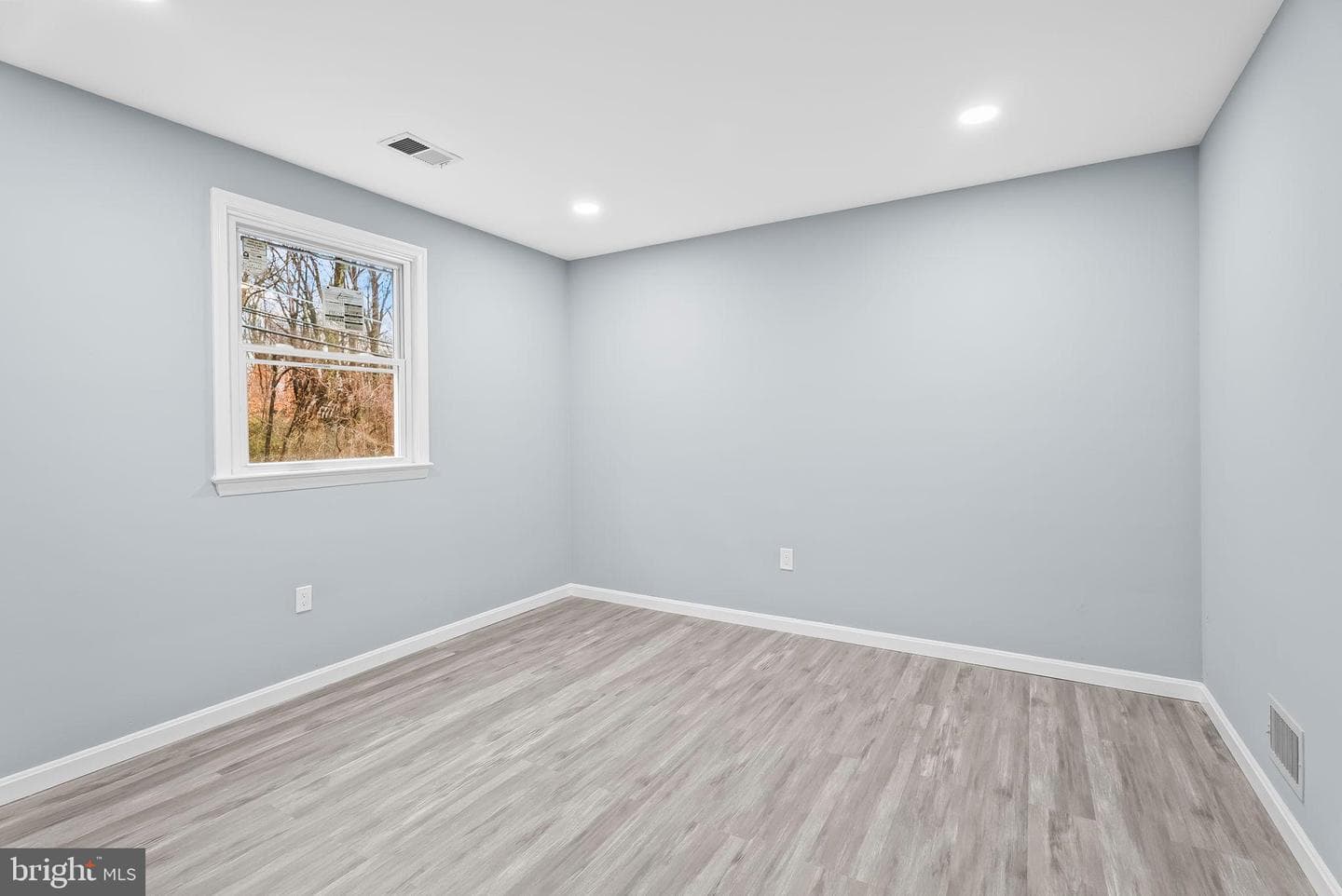 4302 Henderson Road photo 20