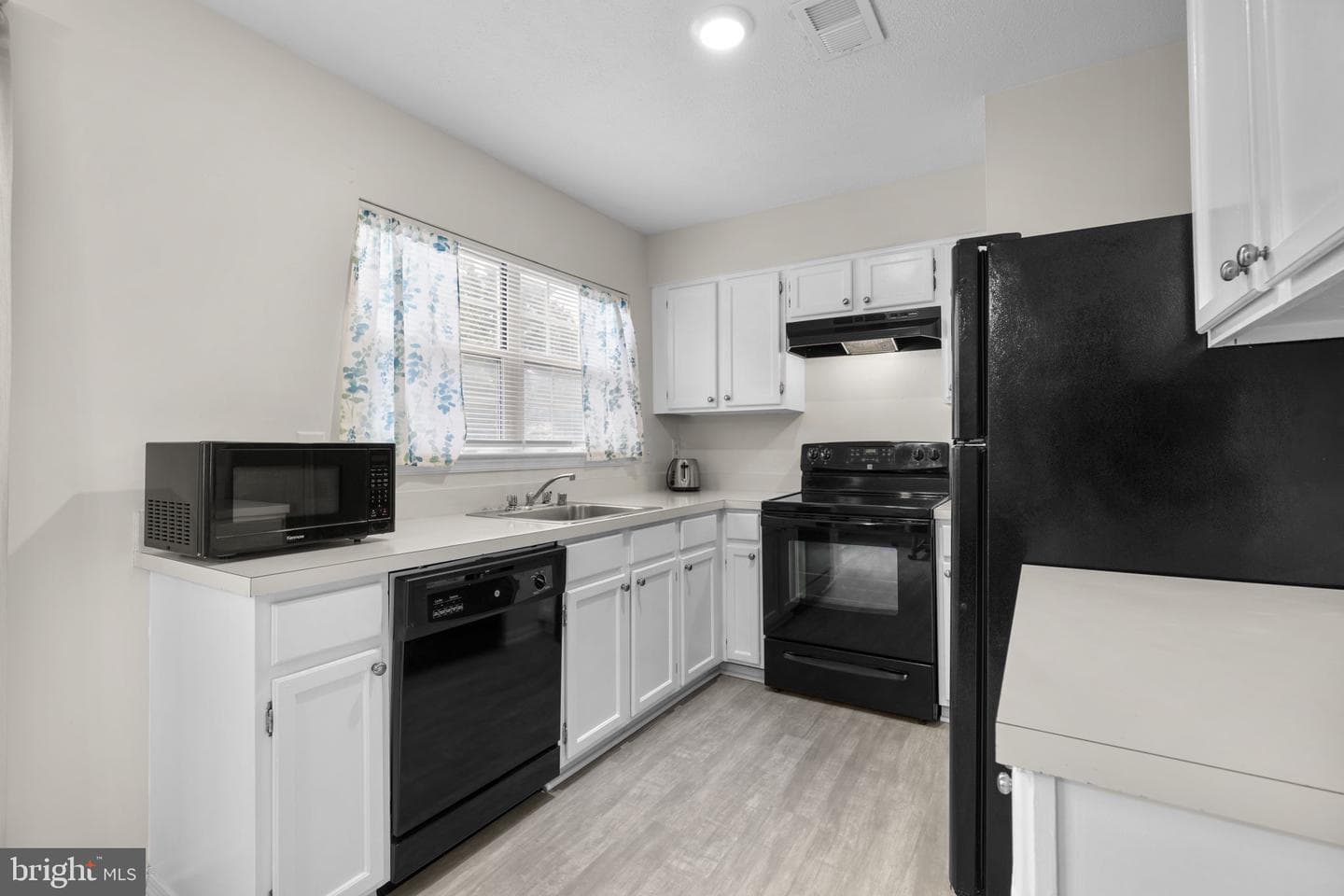 7319 Morrison Drive photo 8