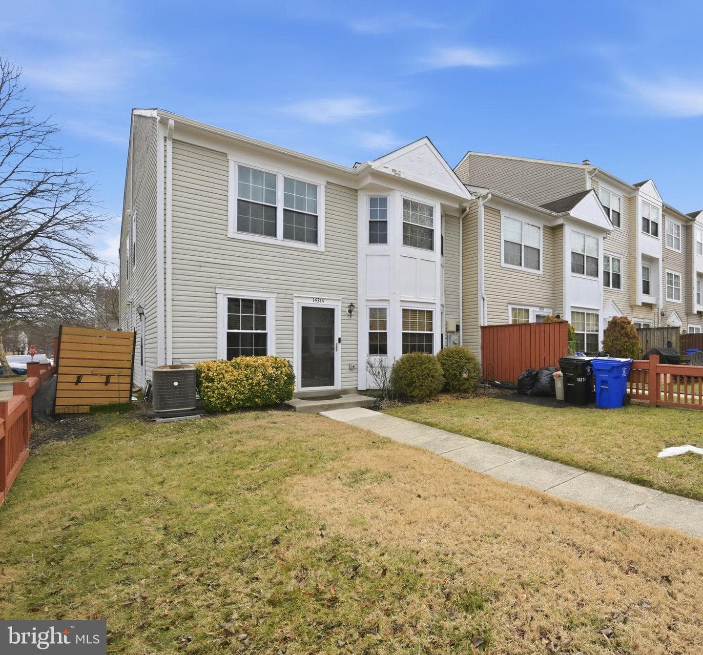 14314 S Shore Court photo 1
