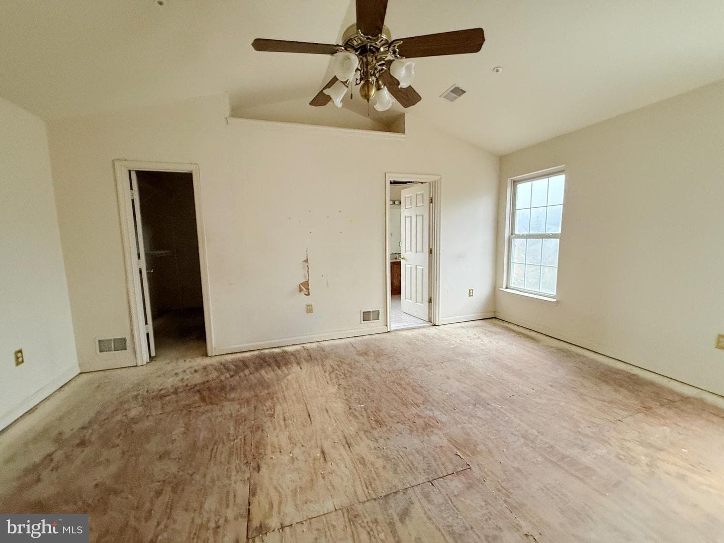 8210 Birdsong Drive photo 13