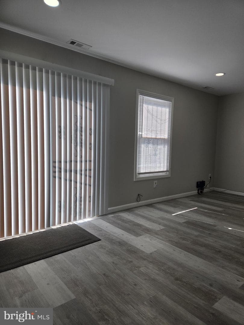 5825 Suitland Road photo 10
