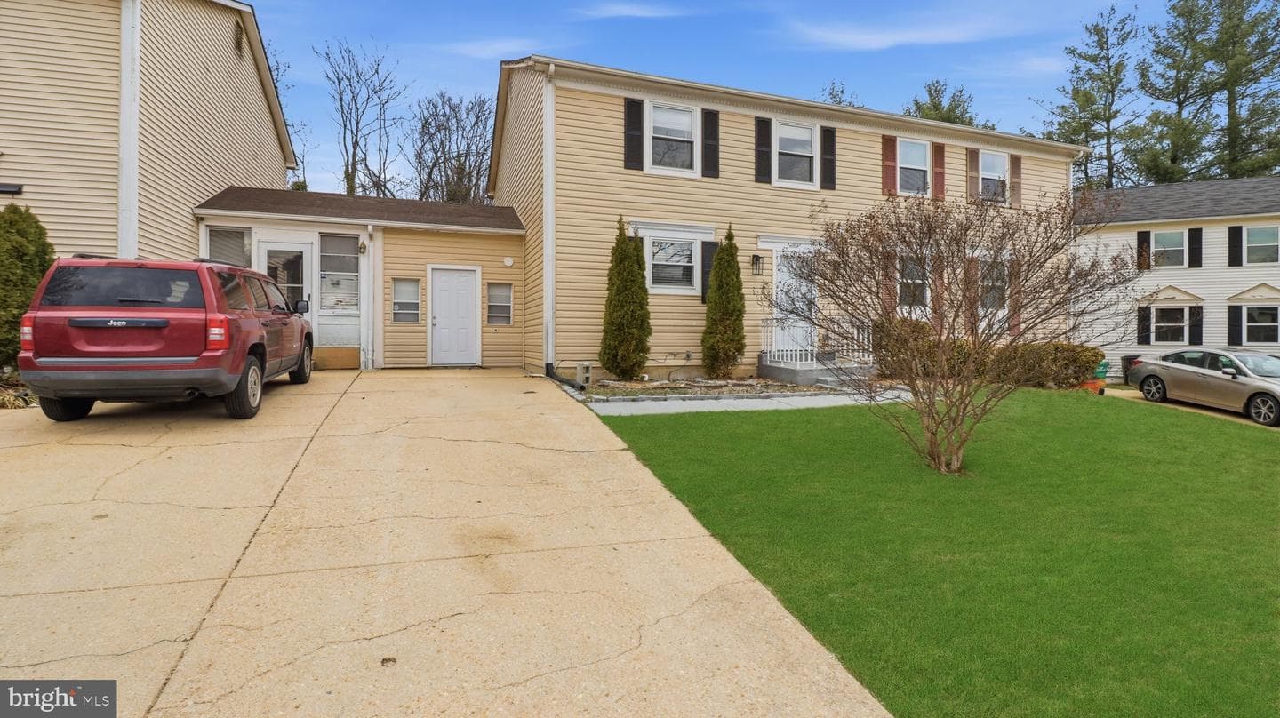 2911 North Grv photo 44