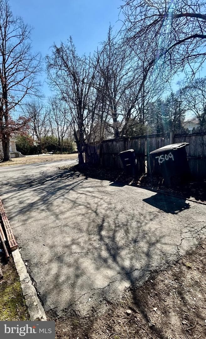 7509 Putt Road photo 37