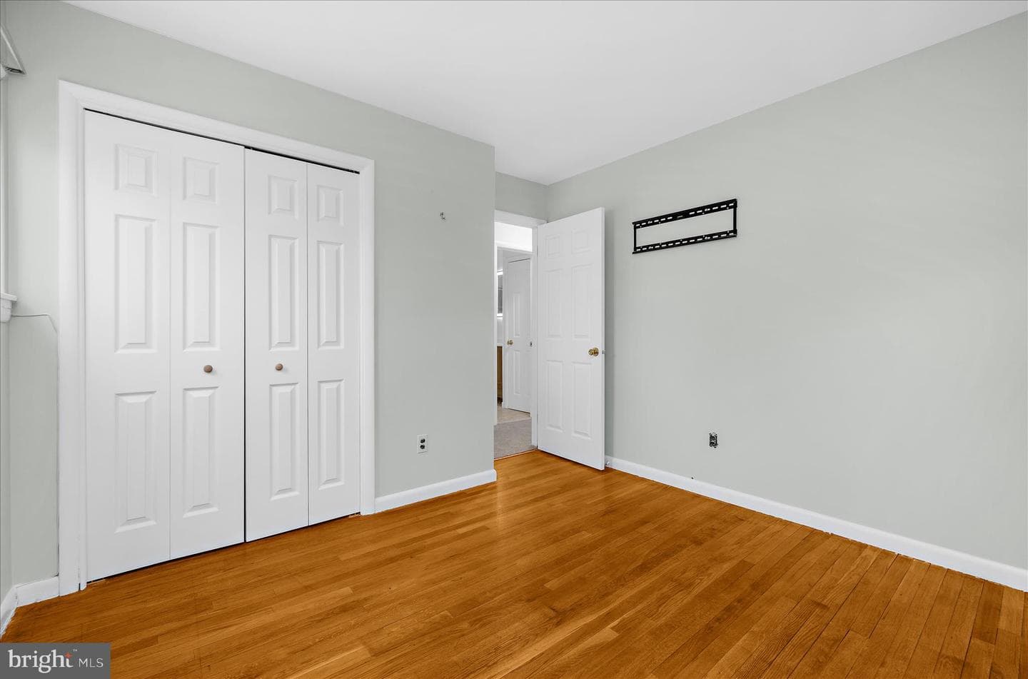 8611 Girard Street photo 20