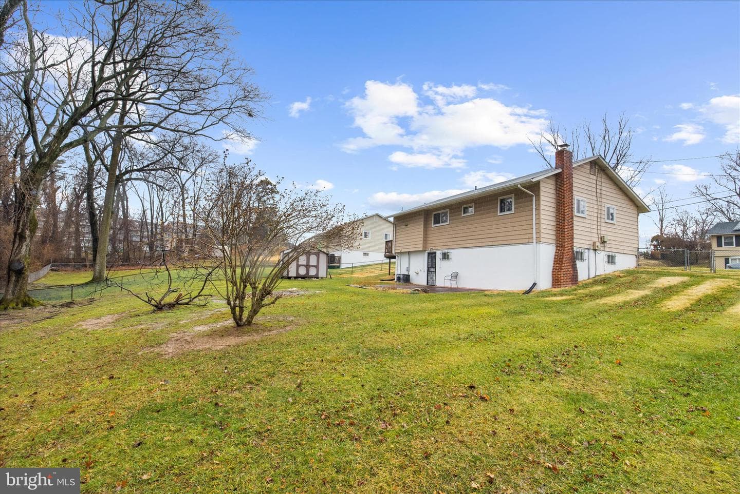 8611 Girard Street photo 47