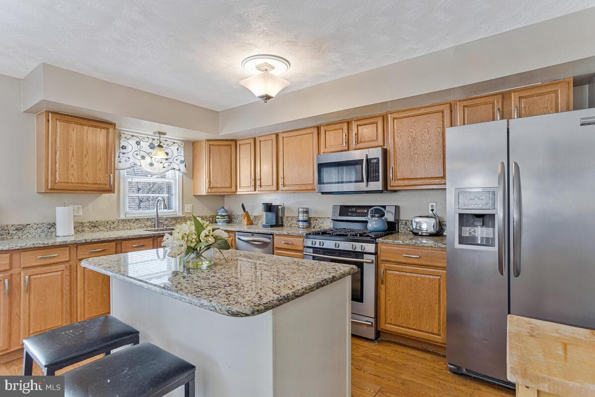 9012 Phyllis Drive photo 8