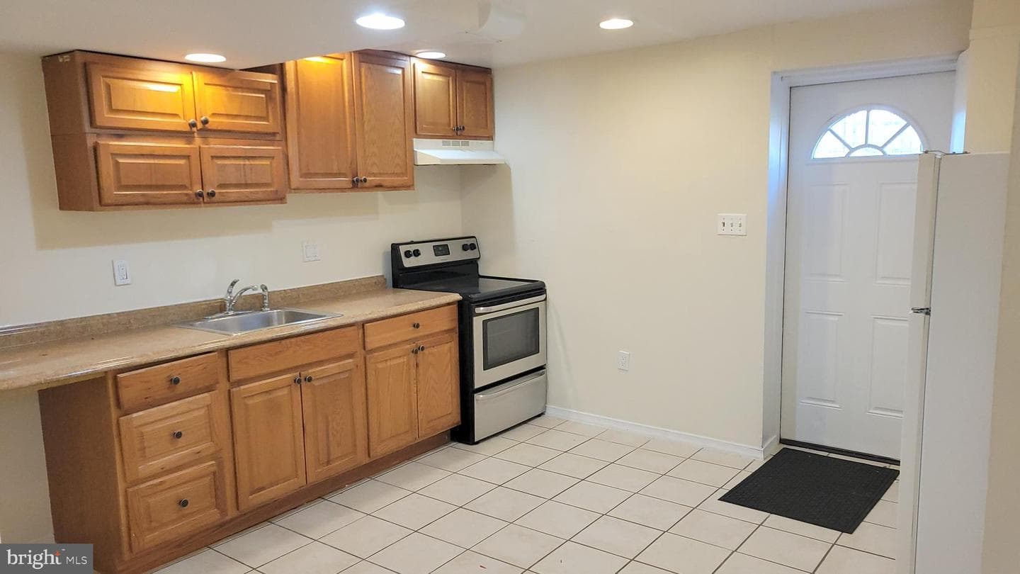 3217 Randall Road photo 11