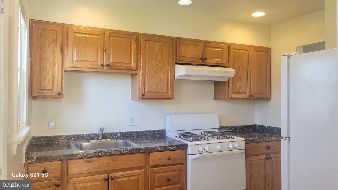 3217 Randall Road photo 6