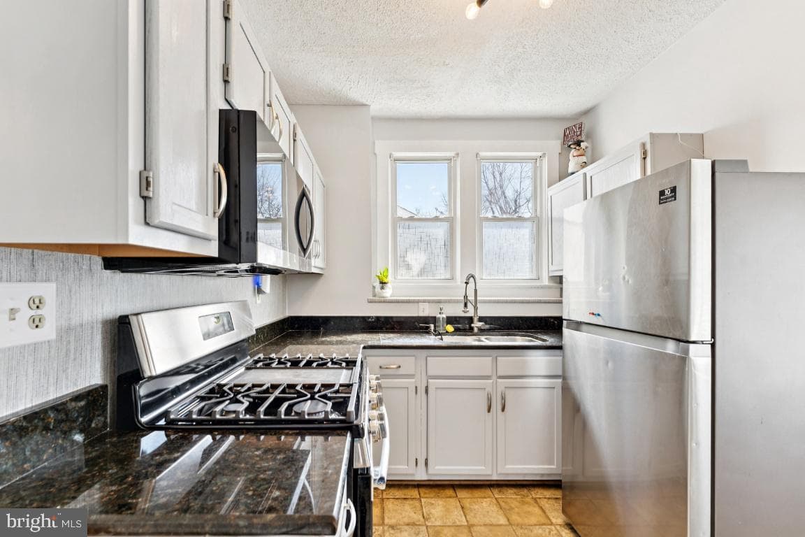 4213 Will Street photo 17