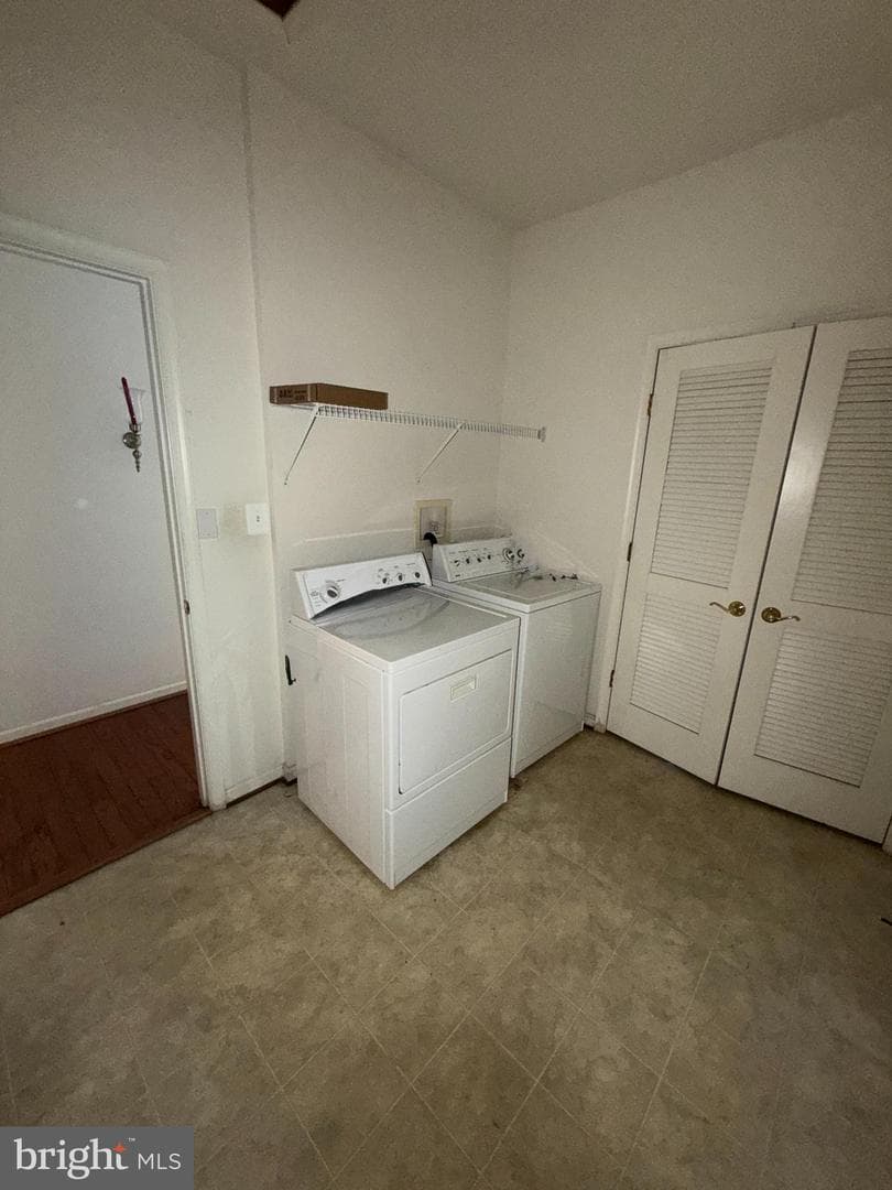 308 Dunnville Place photo 10