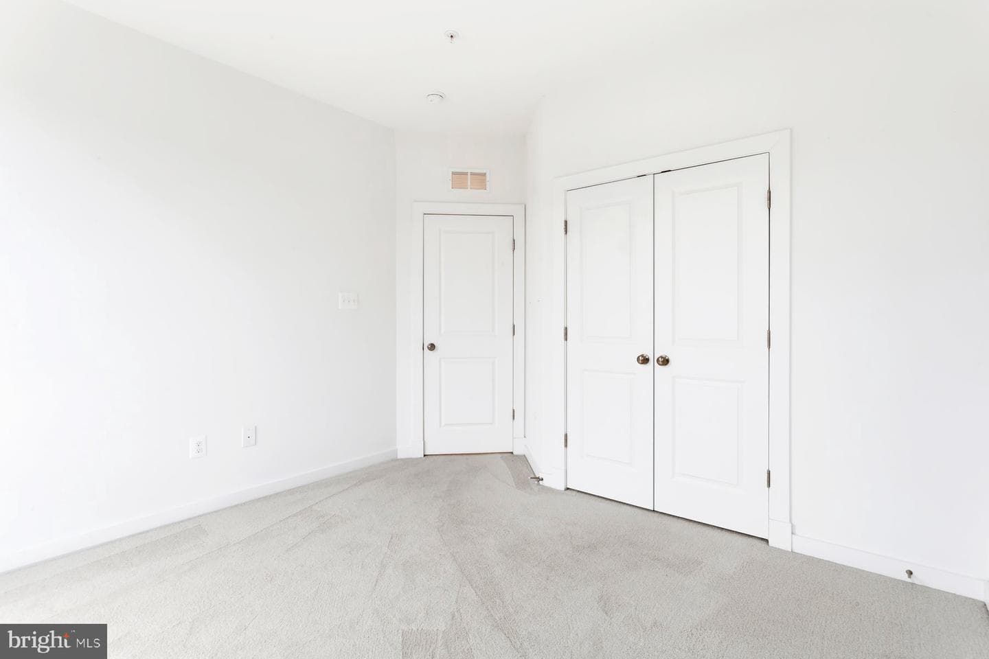 614 Glenn Lake Dr photo 15