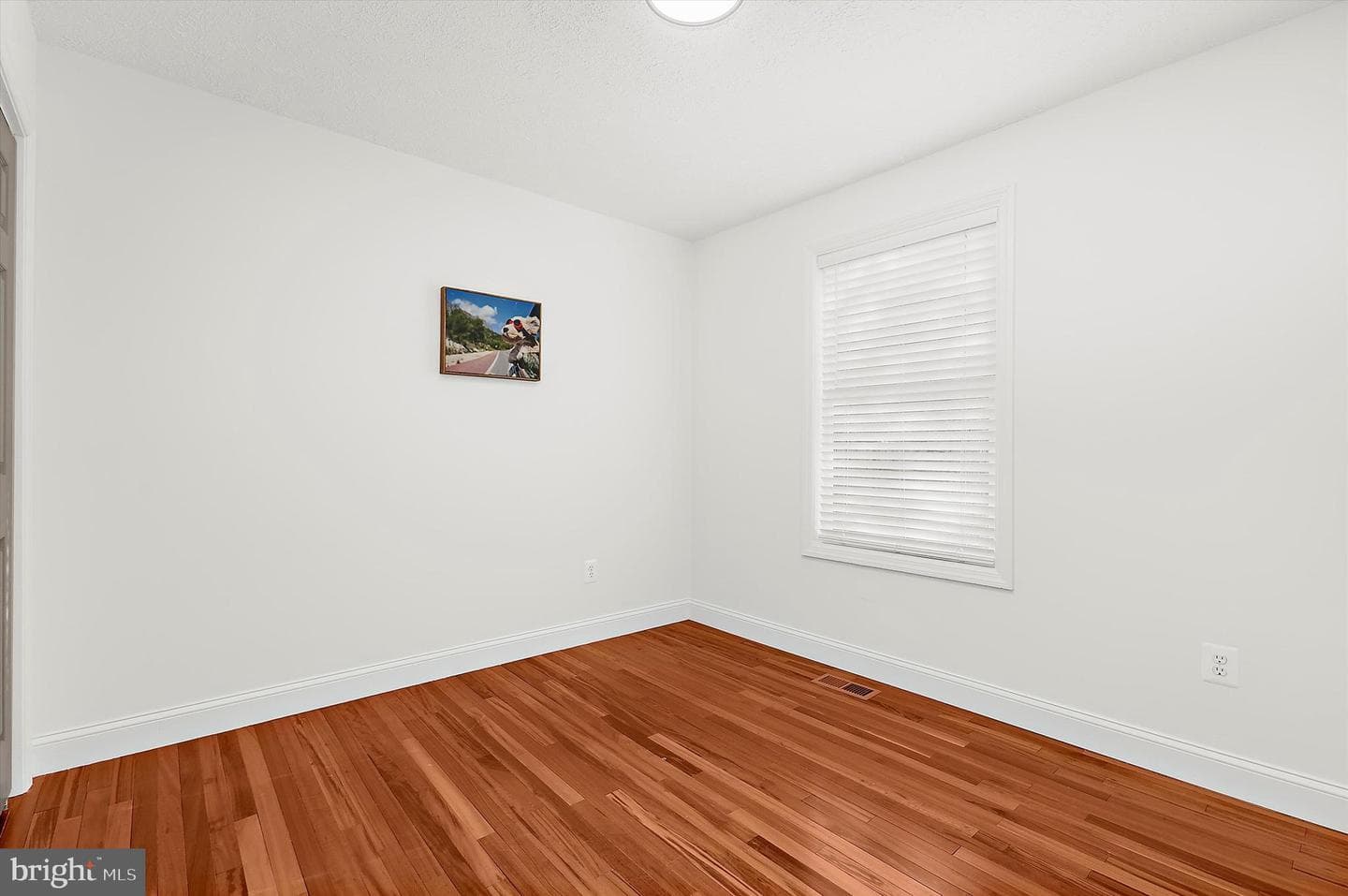 604 Elfin Avenue photo 25
