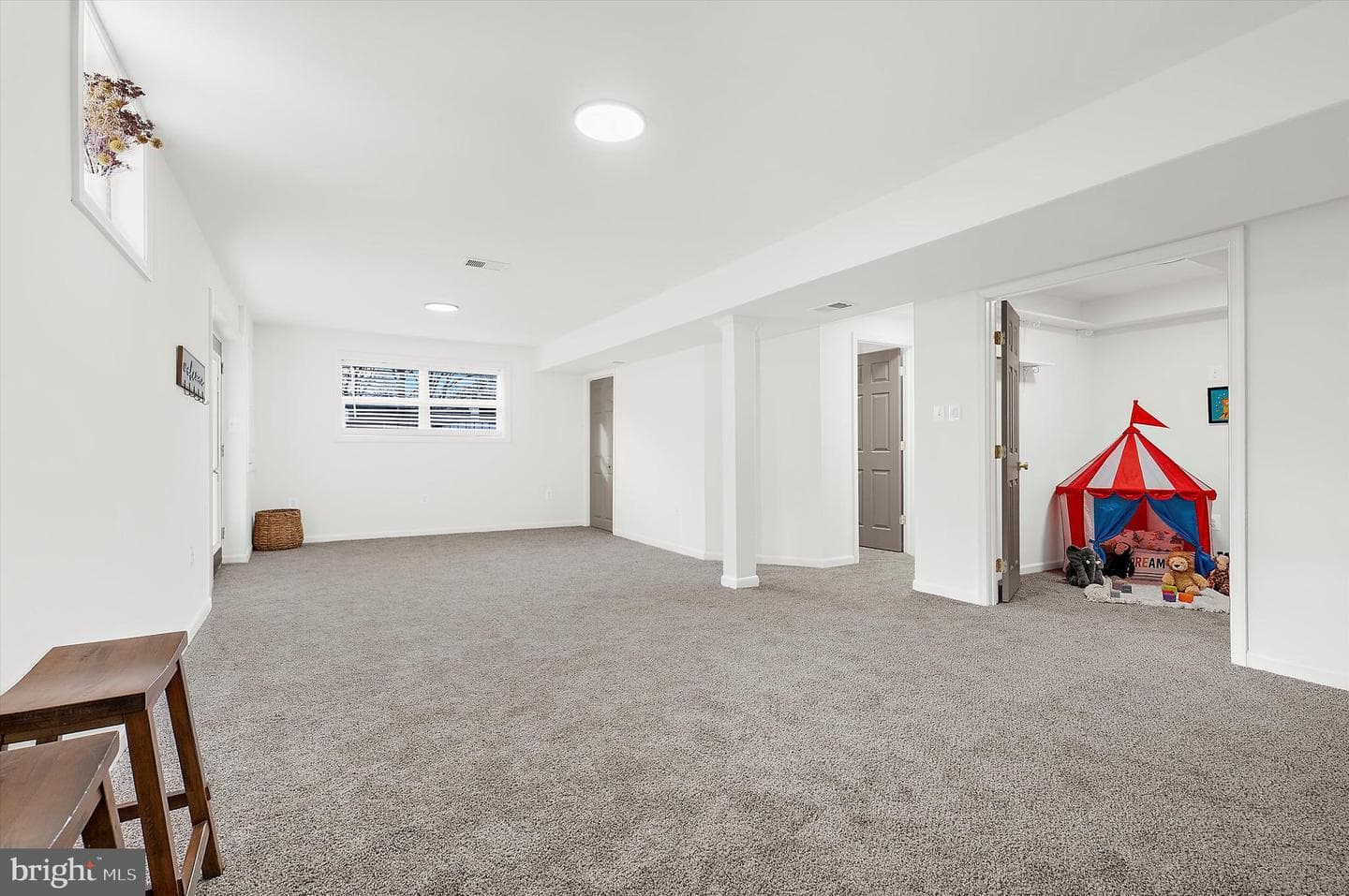604 Elfin Avenue photo 33