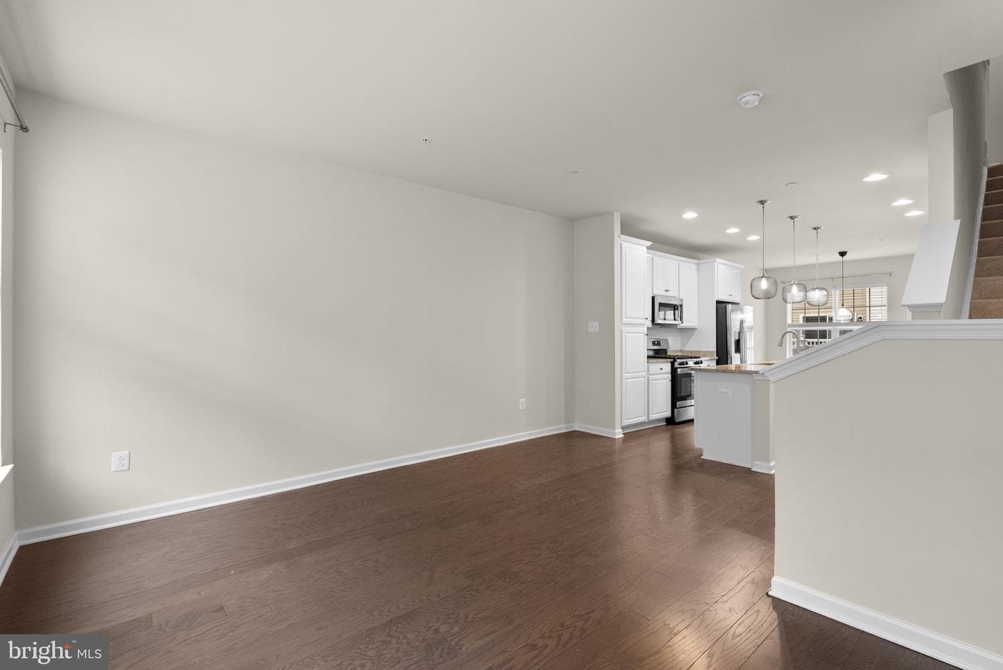 7117 Rowlock Alley photo 5