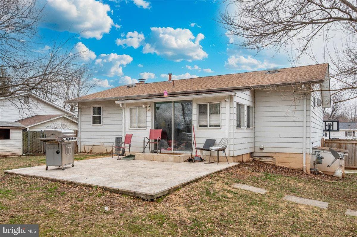 5005 Stewart Court photo 40