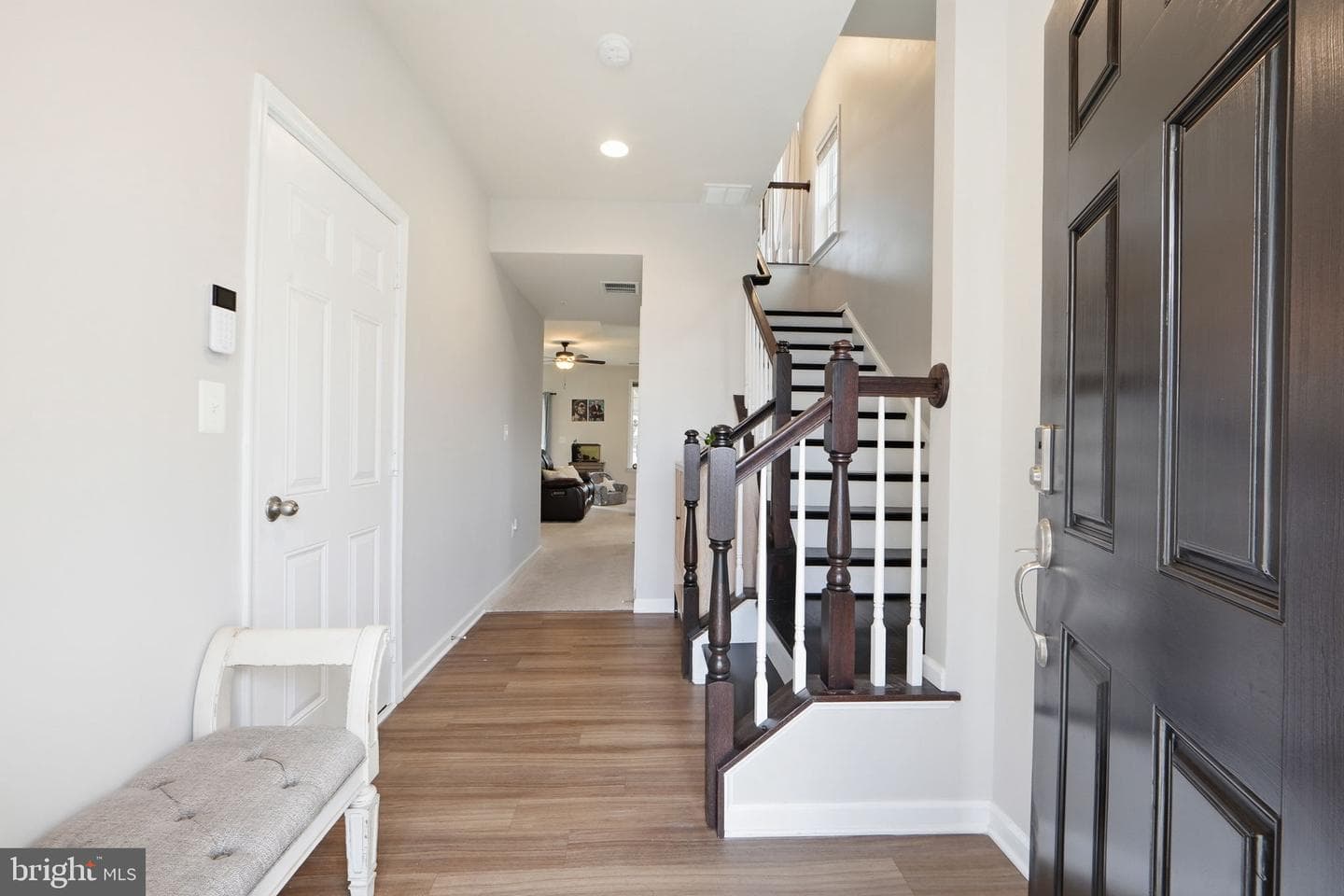 9008 Spruce Tree Lane photo 3