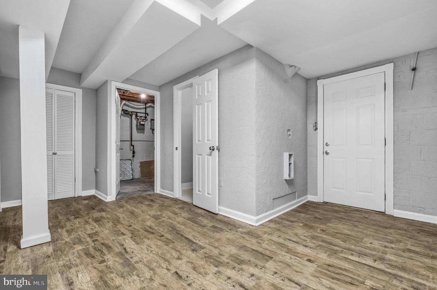 4303 Skyline Drive photo 22