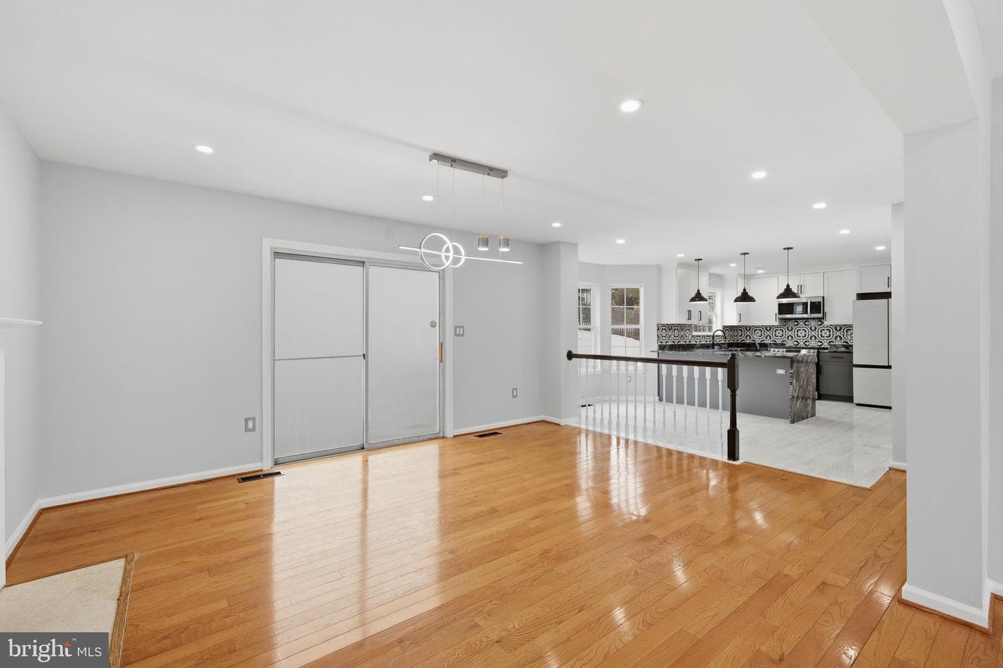 1811 Iverson Street photo 6