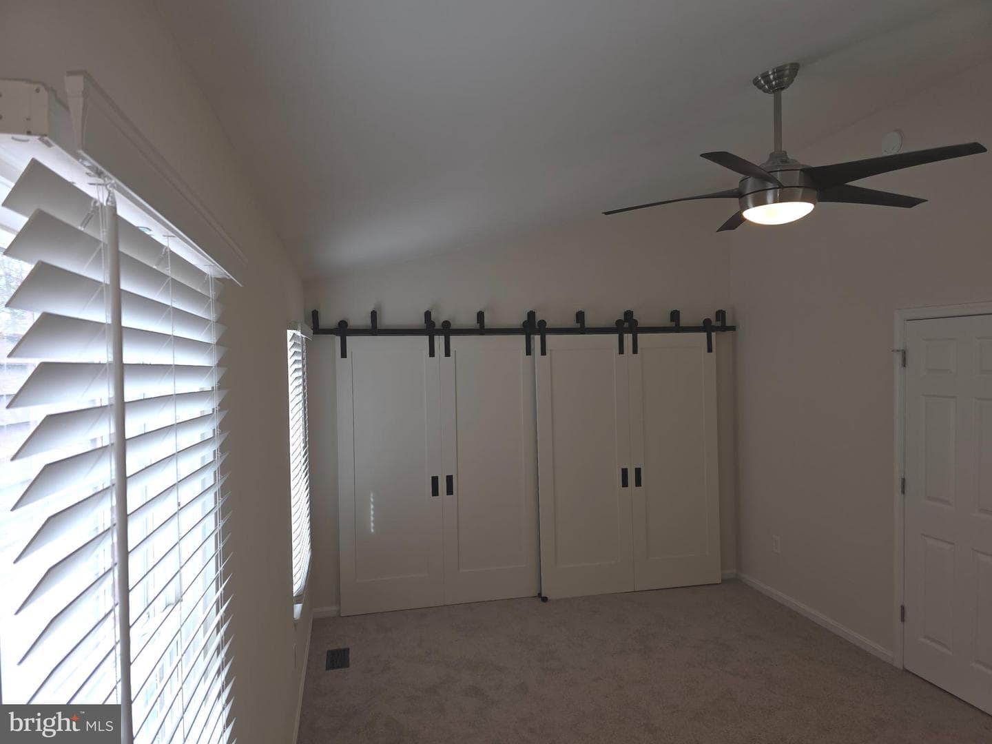 6919 Forbes Boulevard photo 11