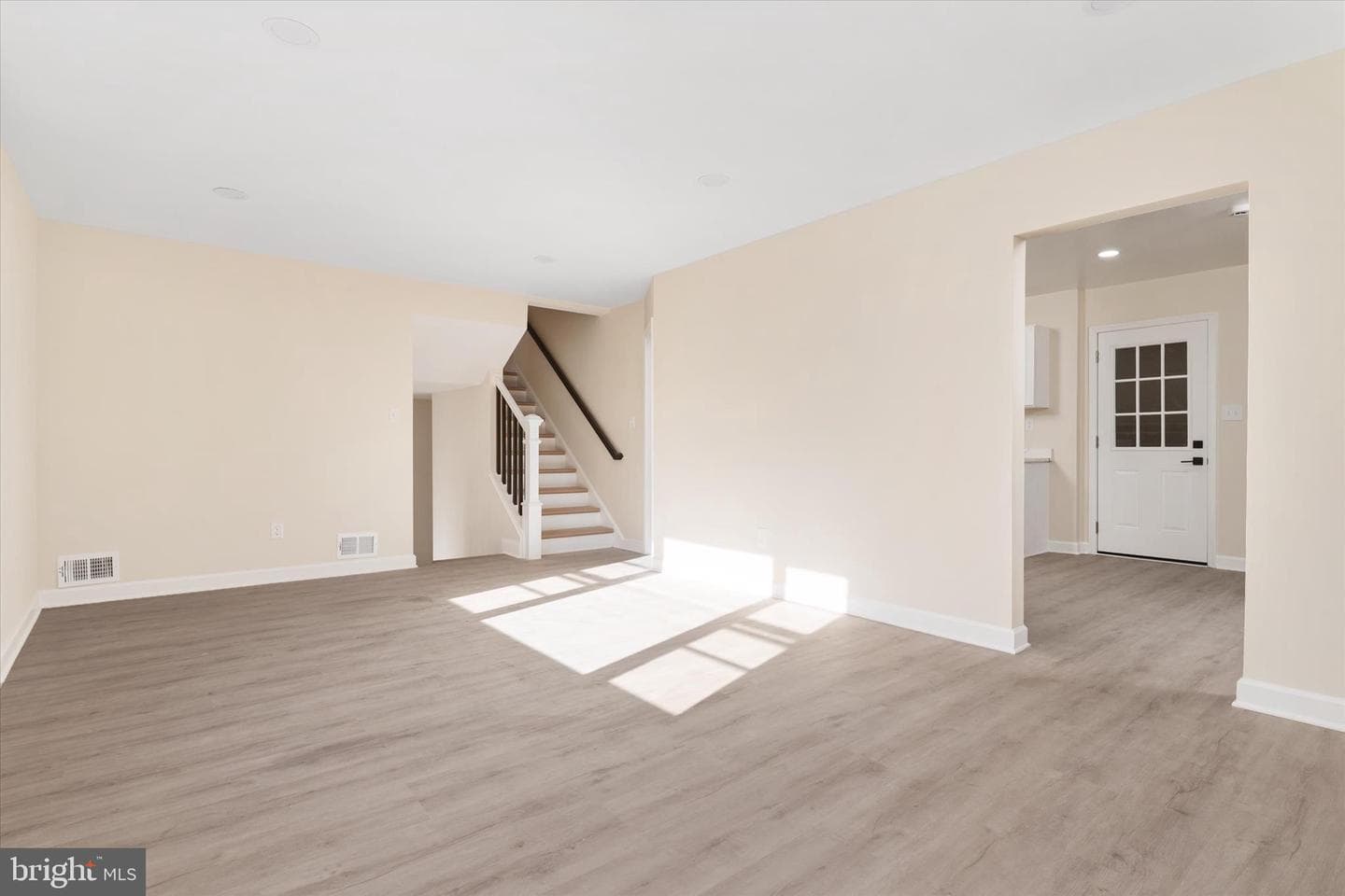 5009 Barto Avenue photo 17